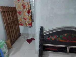 স্টিলের লেকার খাট