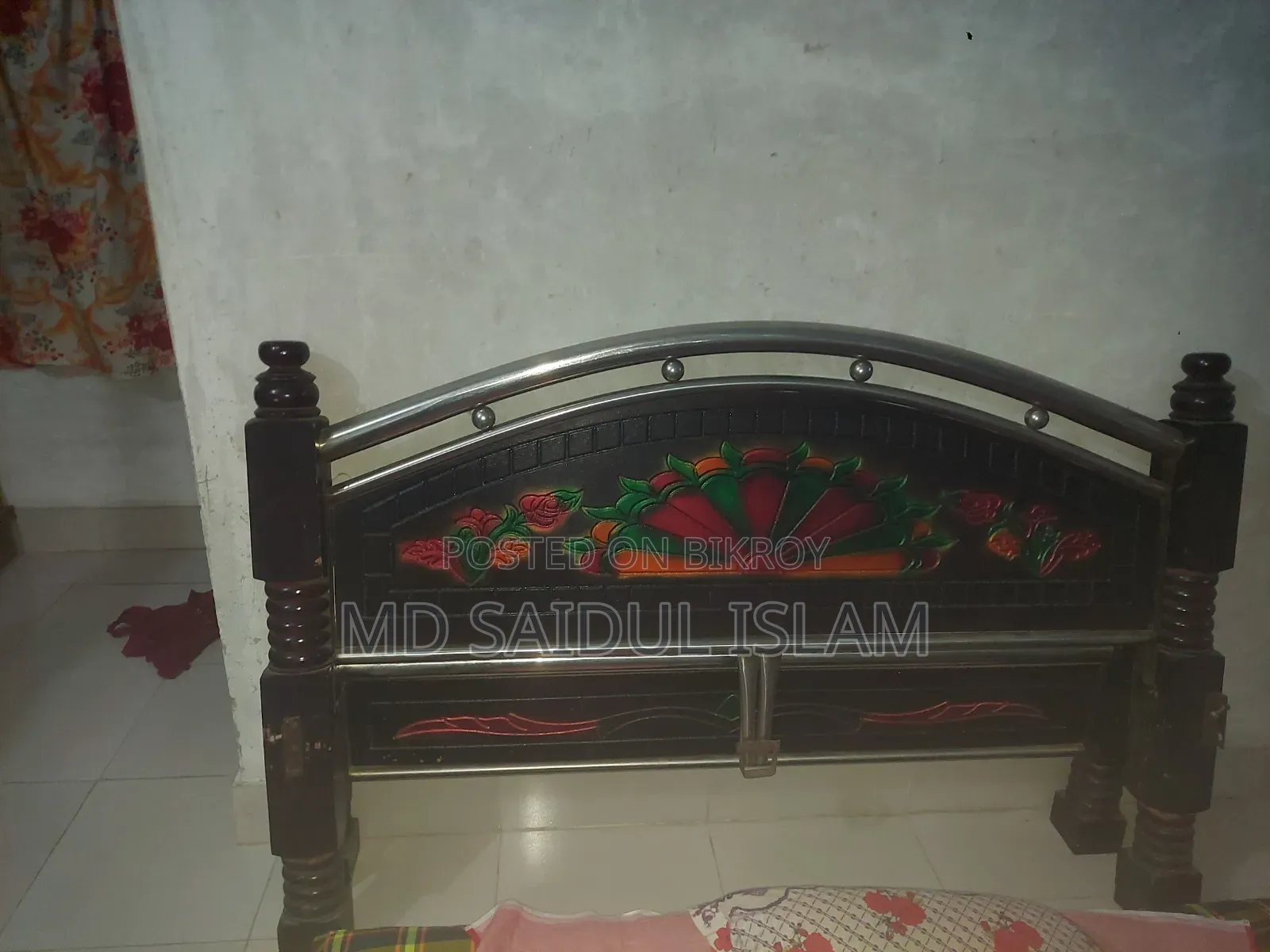 স্টিলের লেকার খাট