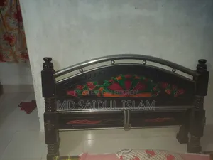 স্টিলের লেকার খাট