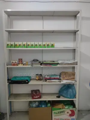 লোহার রেক নতুন রং করা