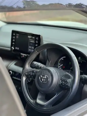 Toyota Yaris Cross 1.5 Hybrid FWD 2021 Pearl