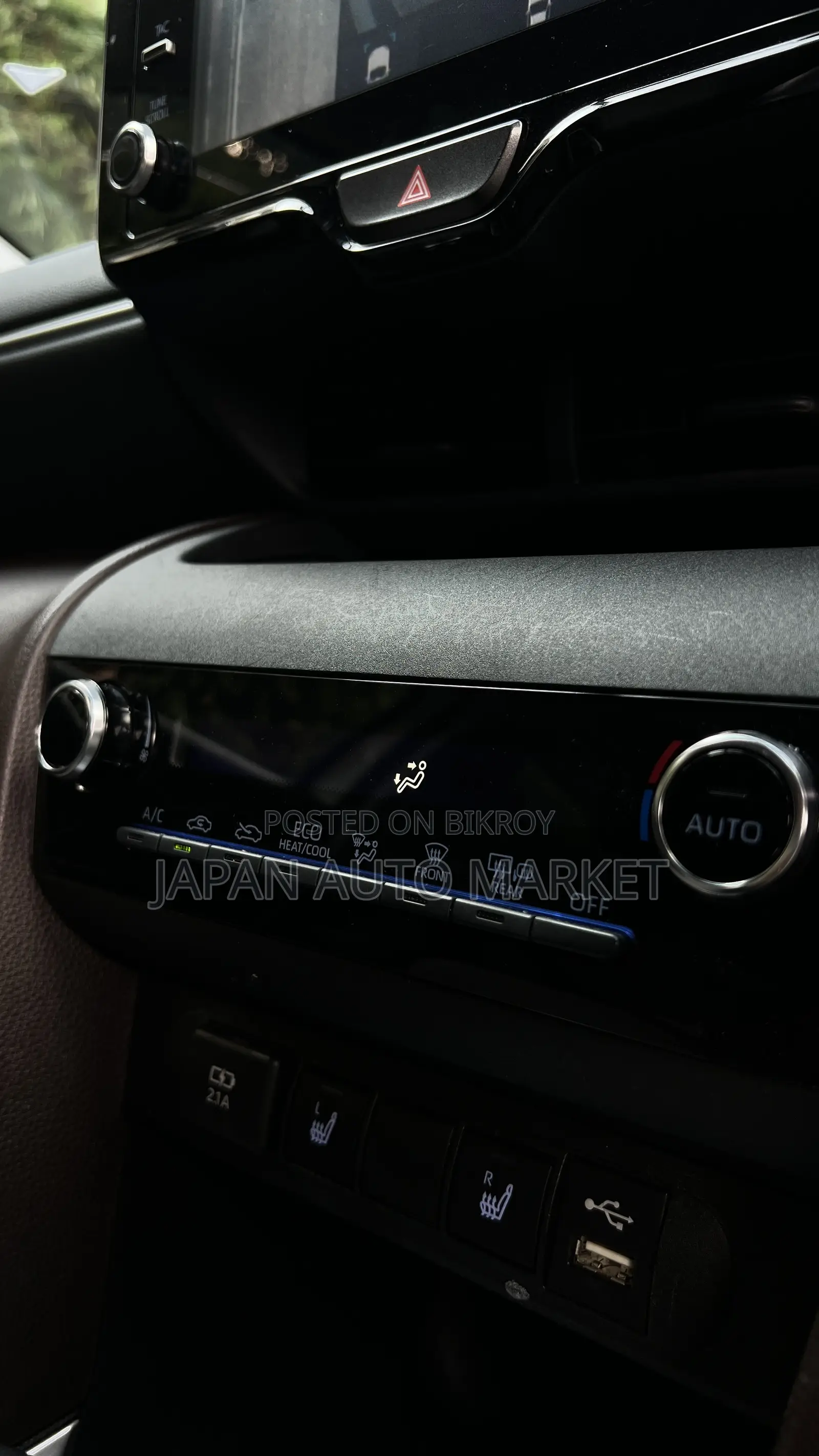 Toyota Yaris Cross 1.5 Hybrid FWD 2021 Pearl