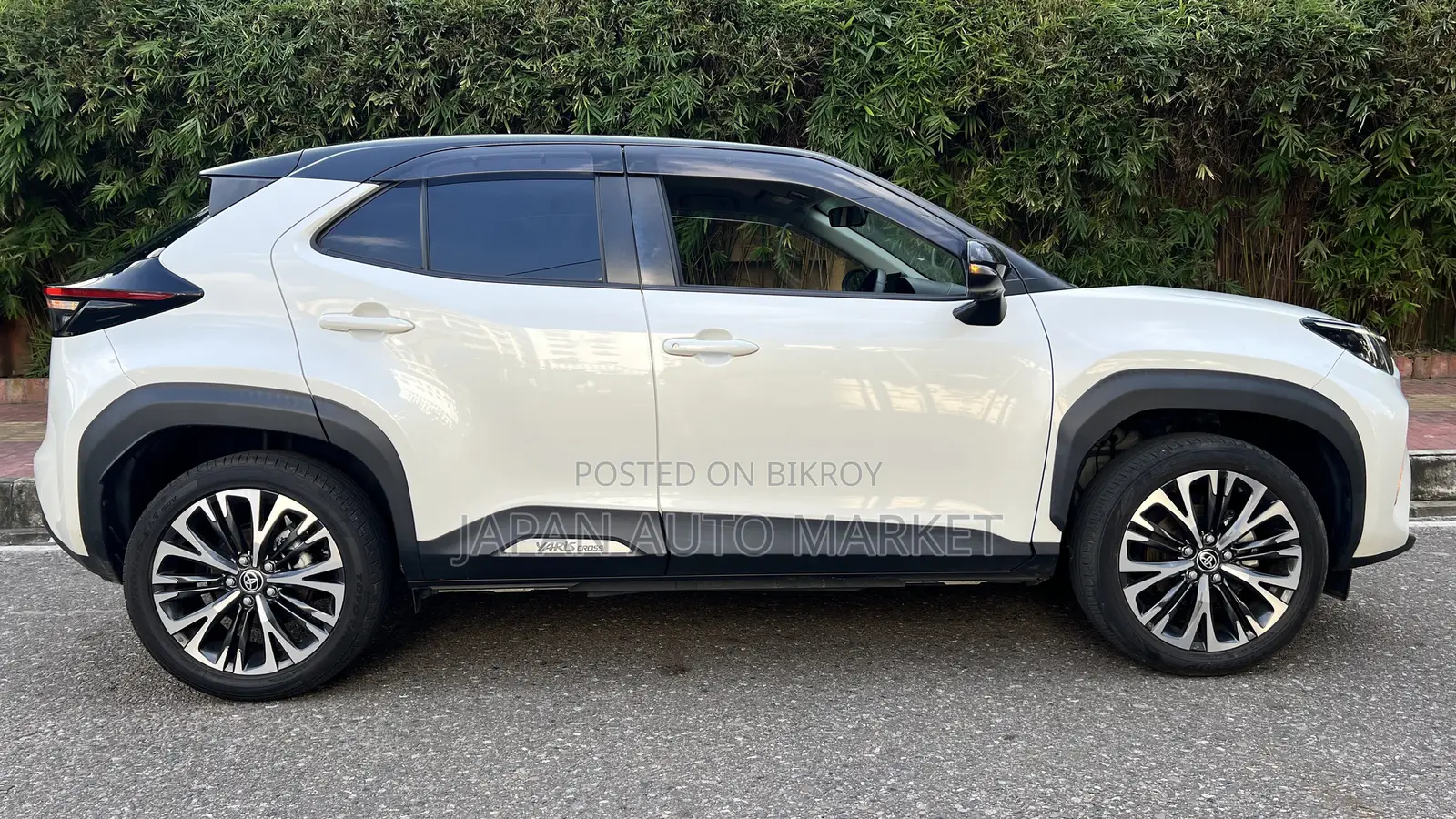 Toyota Yaris Cross 1.5 Hybrid FWD 2021 Pearl