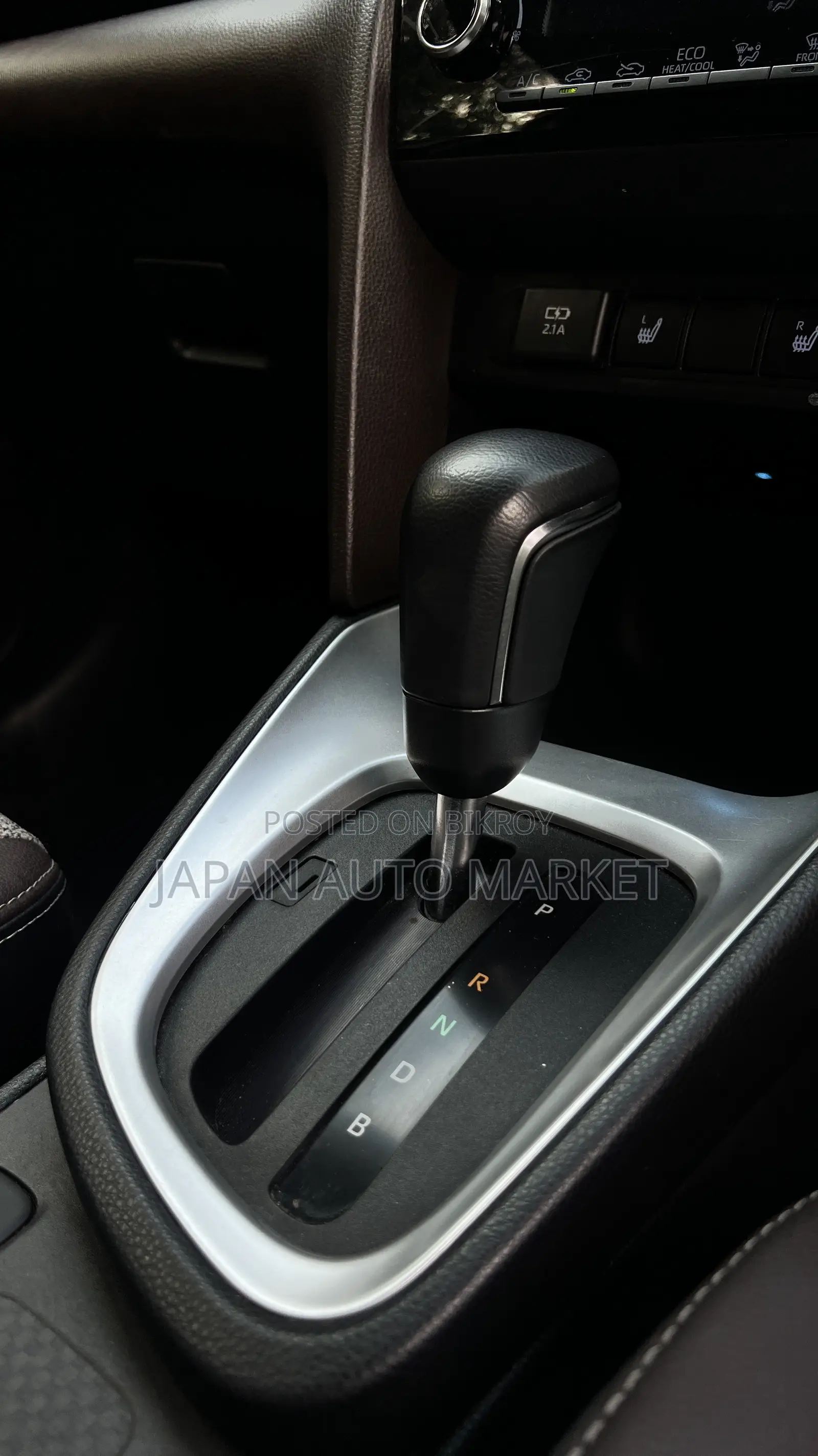 Toyota Yaris Cross 1.5 Hybrid FWD 2021 Pearl