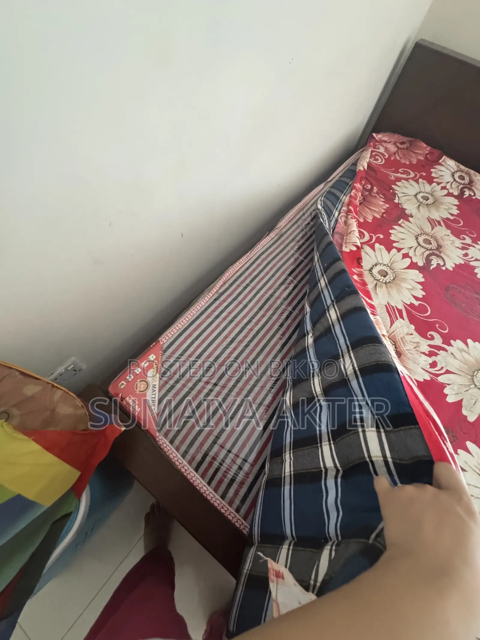 Bed 6'7 Canadian Wood