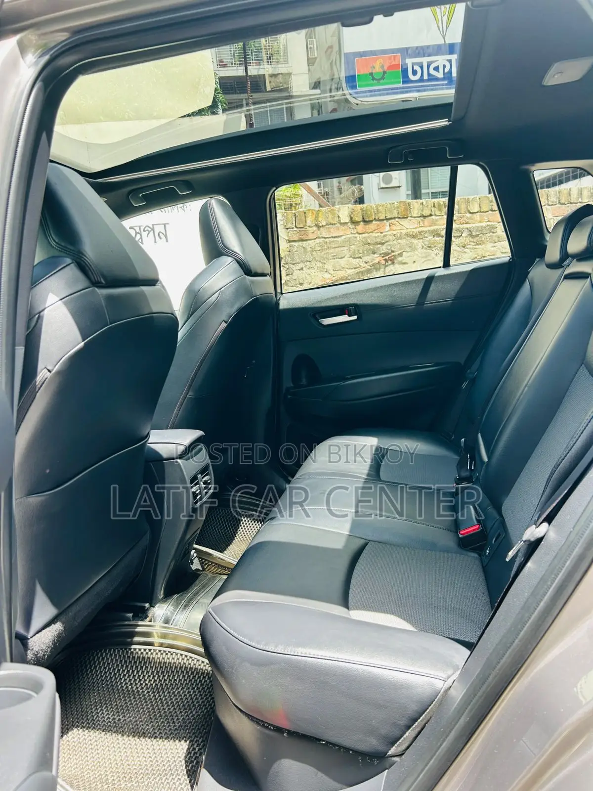 Toyota Corolla Cross 2022 Brown