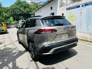 Toyota Corolla Cross 2022 Brown