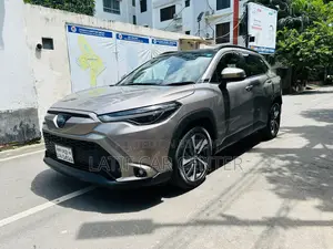 Toyota Corolla Cross 2022 Brown