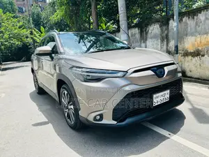 Toyota Corolla Cross 2022 Brown