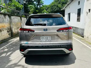Toyota Corolla Cross 2022 Brown