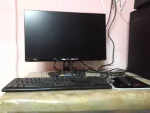 Desktop Computer Dell 8GB Intel Core i5 SSD 256GB