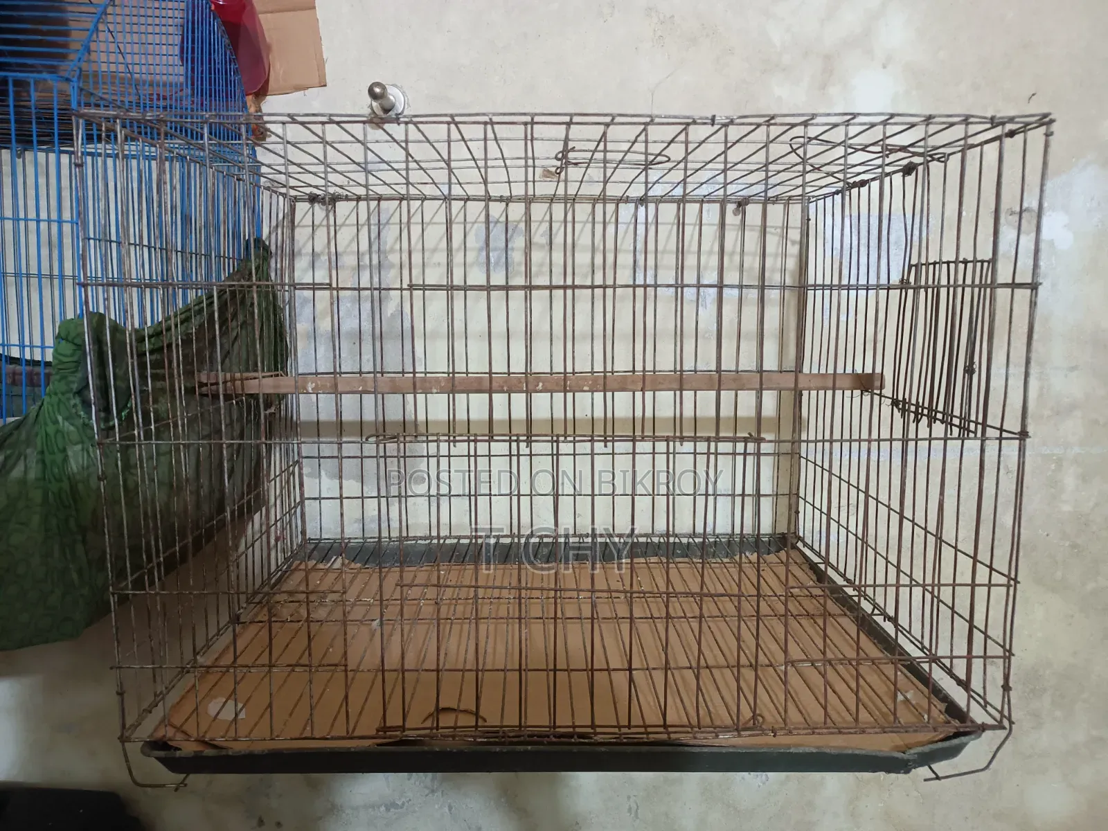 Bird Cage for Sale (24" × 18")