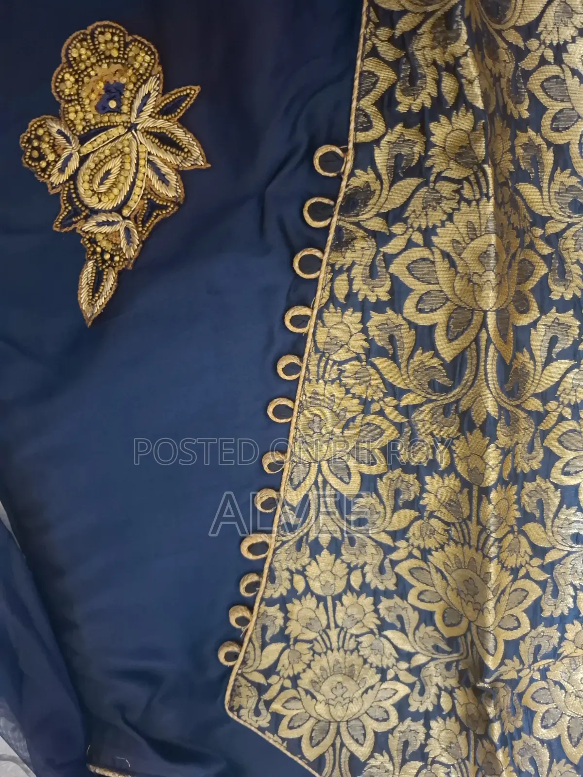 DECLUTTERING Dresses