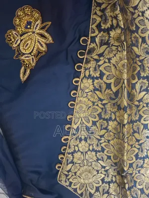 DECLUTTERING Dresses