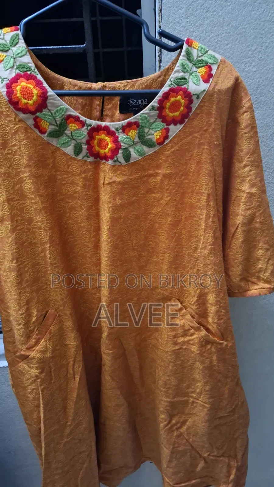 DECLUTTERING Dresses
