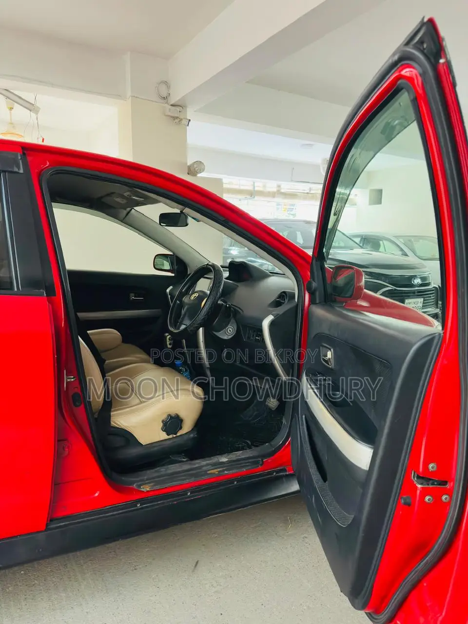 Toyota IST 2004 Red