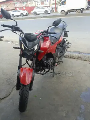 Hero Thriller 160R 2021 Red