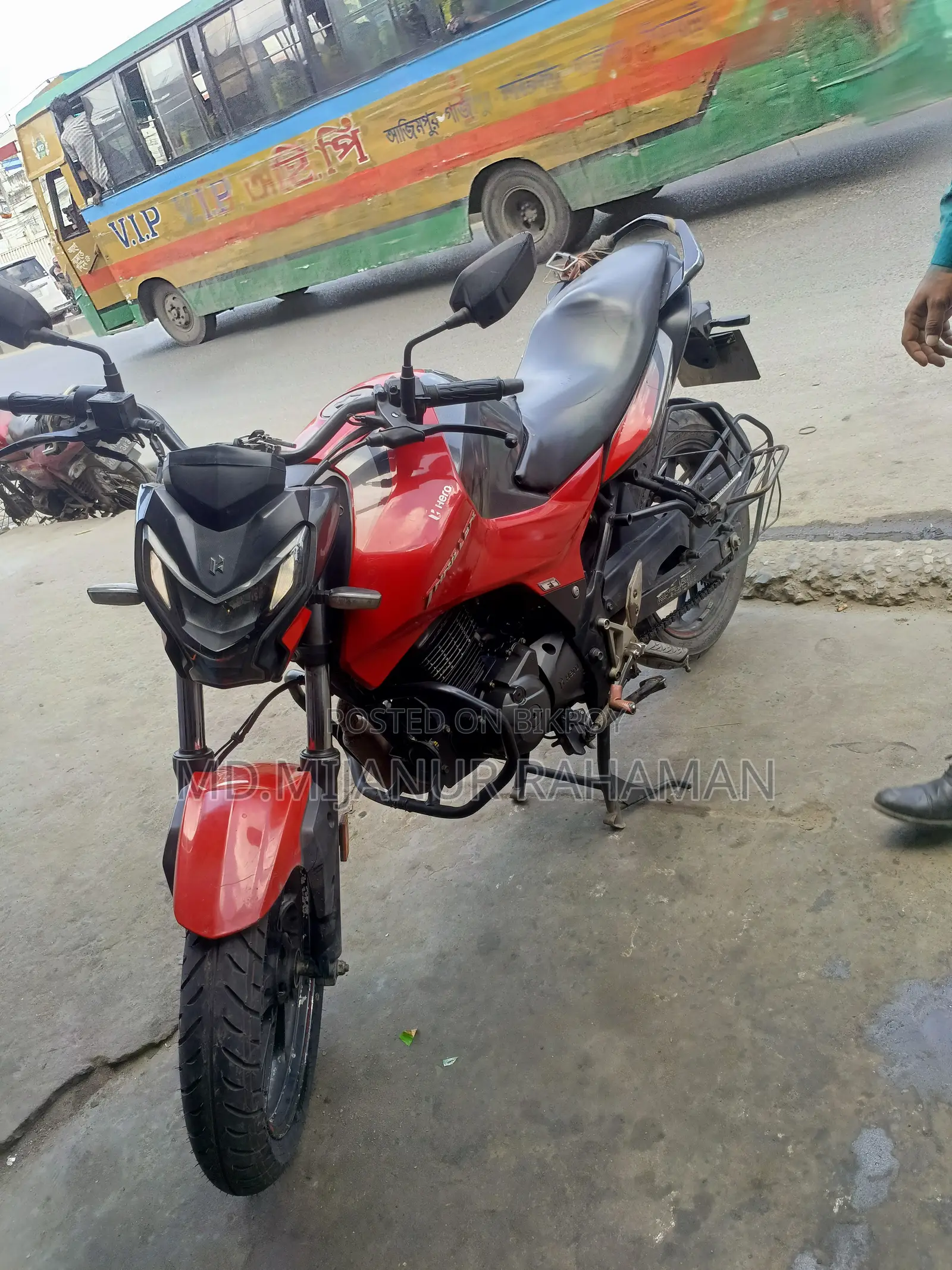 Hero Thriller 160R 2021 Red