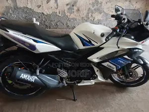 Yamaha R15 V3 2018 White