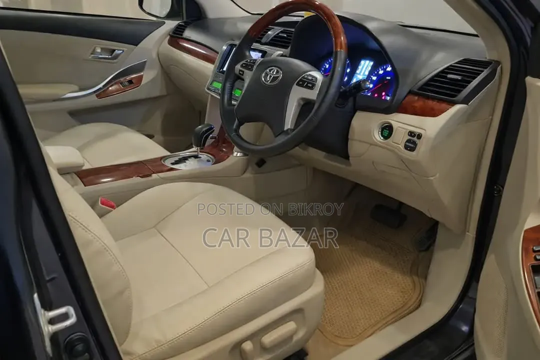 Toyota Premio 1.5 FWD 2015 Gray