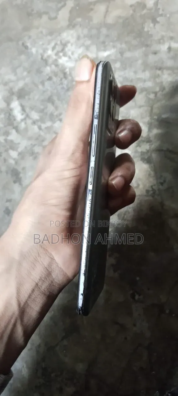 Realme 128 GB Silver