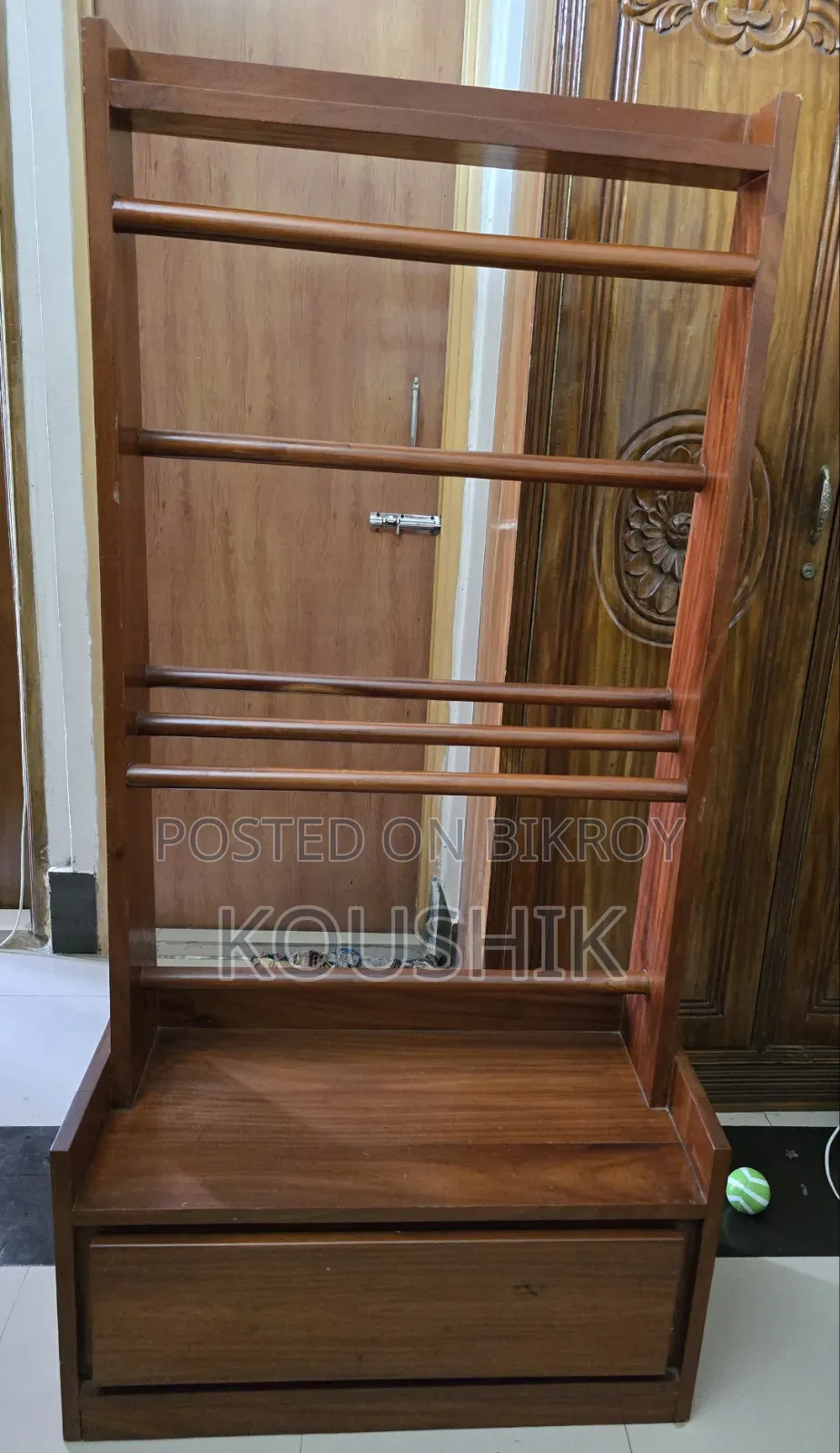 Furniture (আলনা)