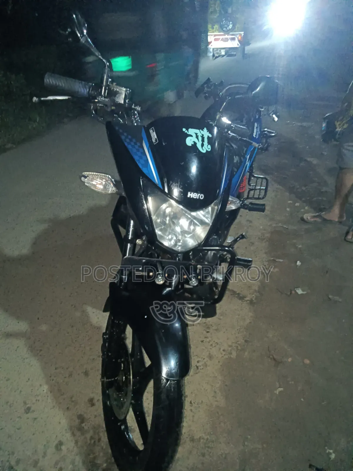 Hero Glamour 2018 Black