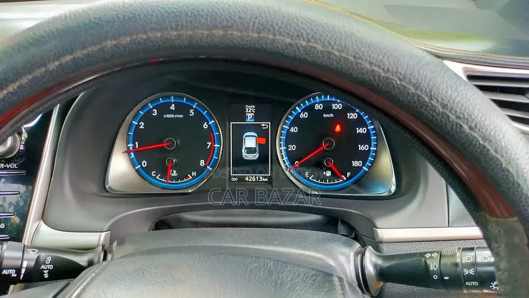 Toyota Harrier 2.0 2014 Blue