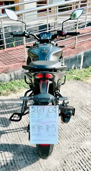 Hero Xtreme 125R 2025 Black