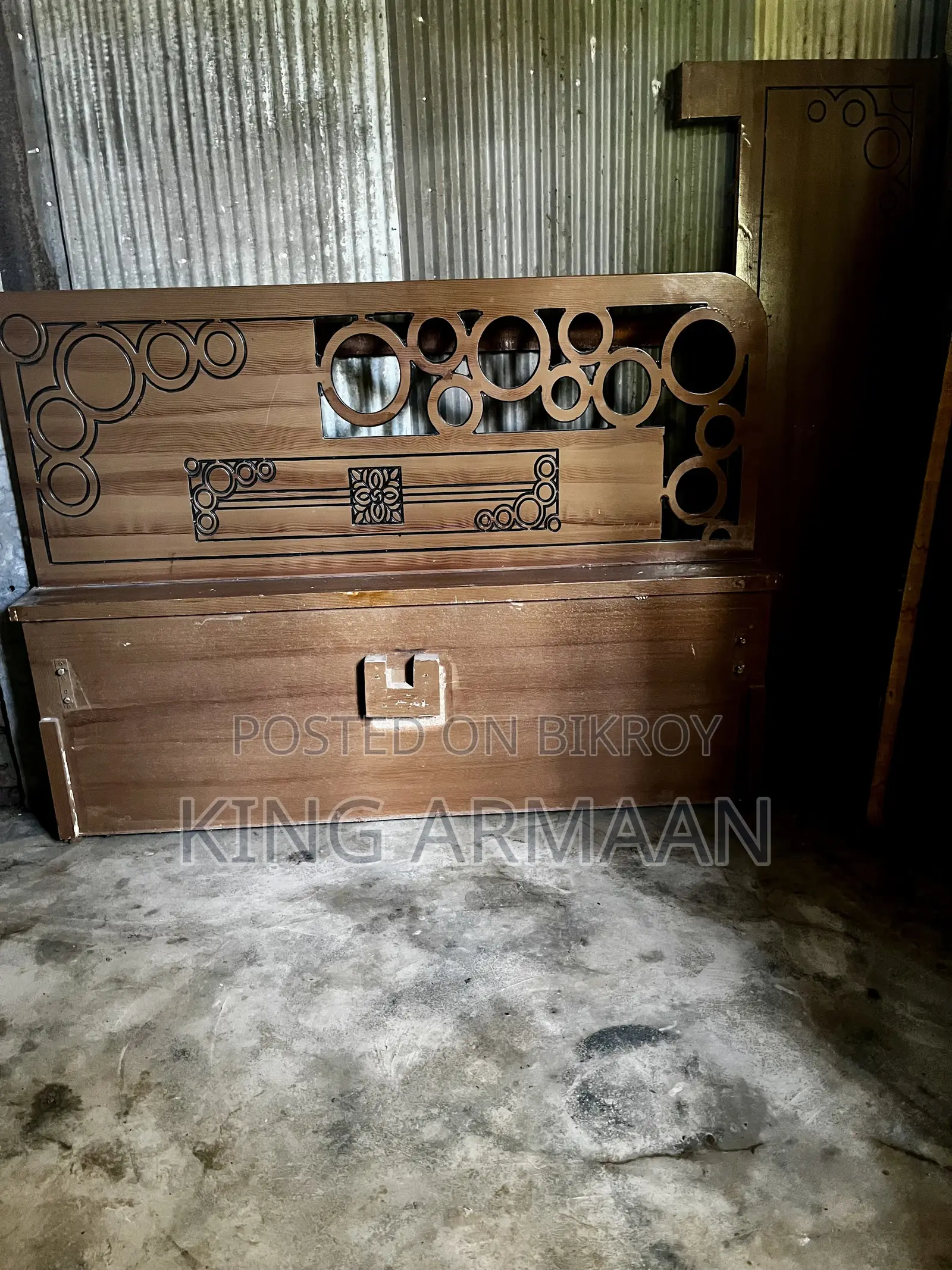 ব্যবহৃত কিন্তু ভালো অবস্থার বেড ফ্রেম