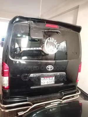 Toyota HiAce 2007 Black