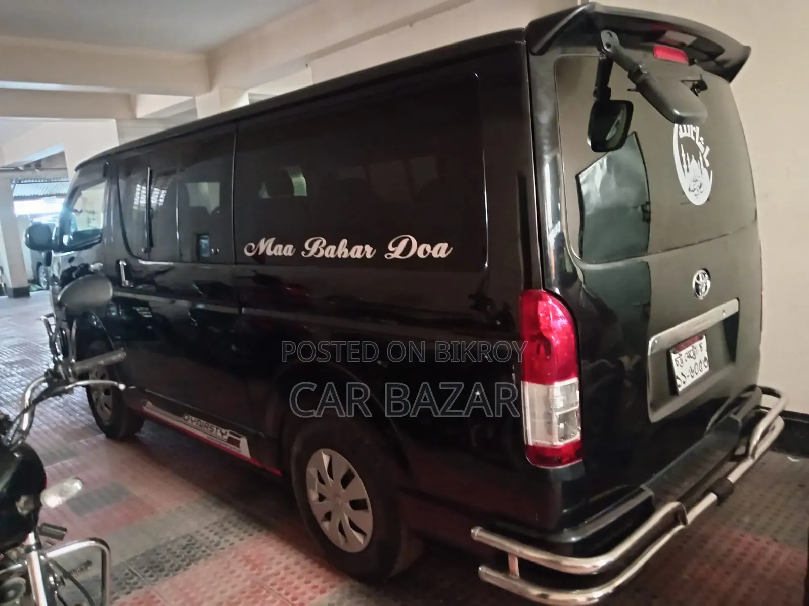 Toyota HiAce 2007 Black