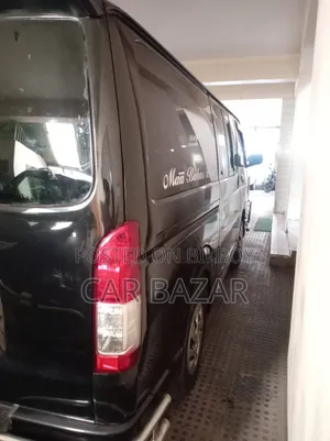 Toyota HiAce 2007 Black