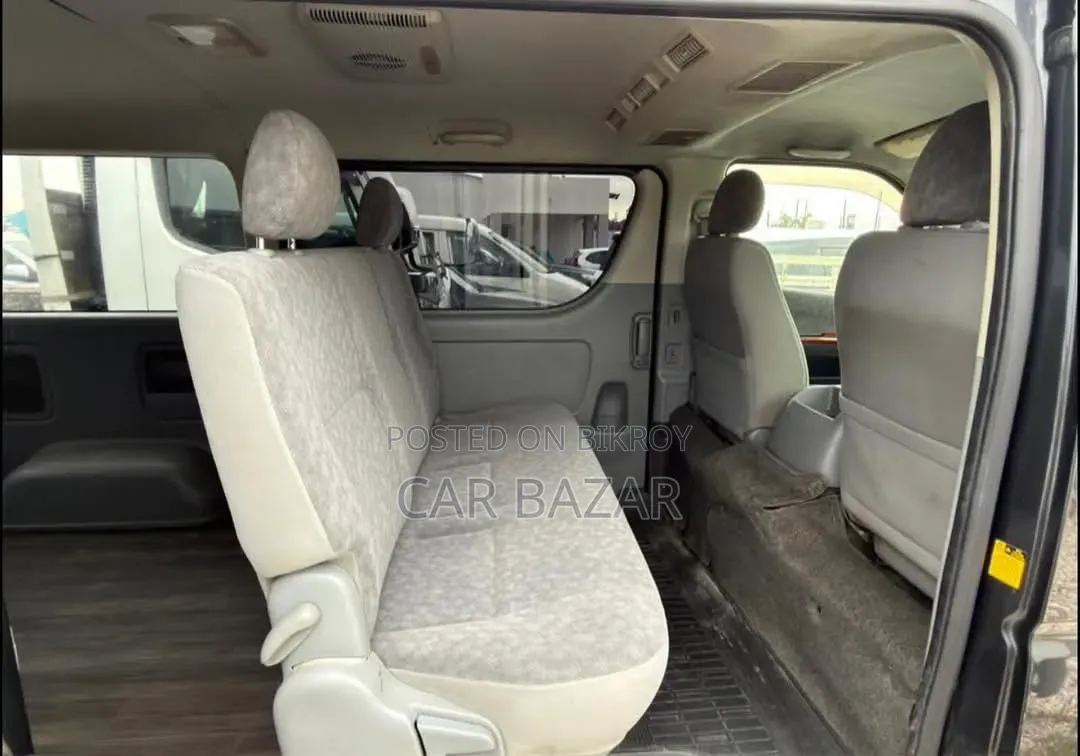 Toyota HiAce 2007 Black