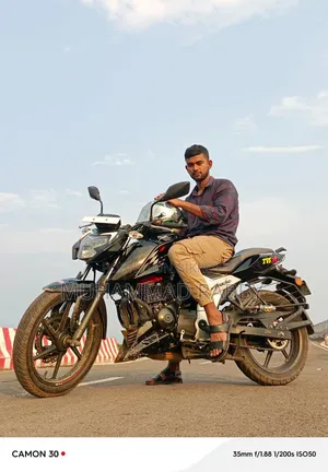TVS Apache RTR 160 4V 2022 Black