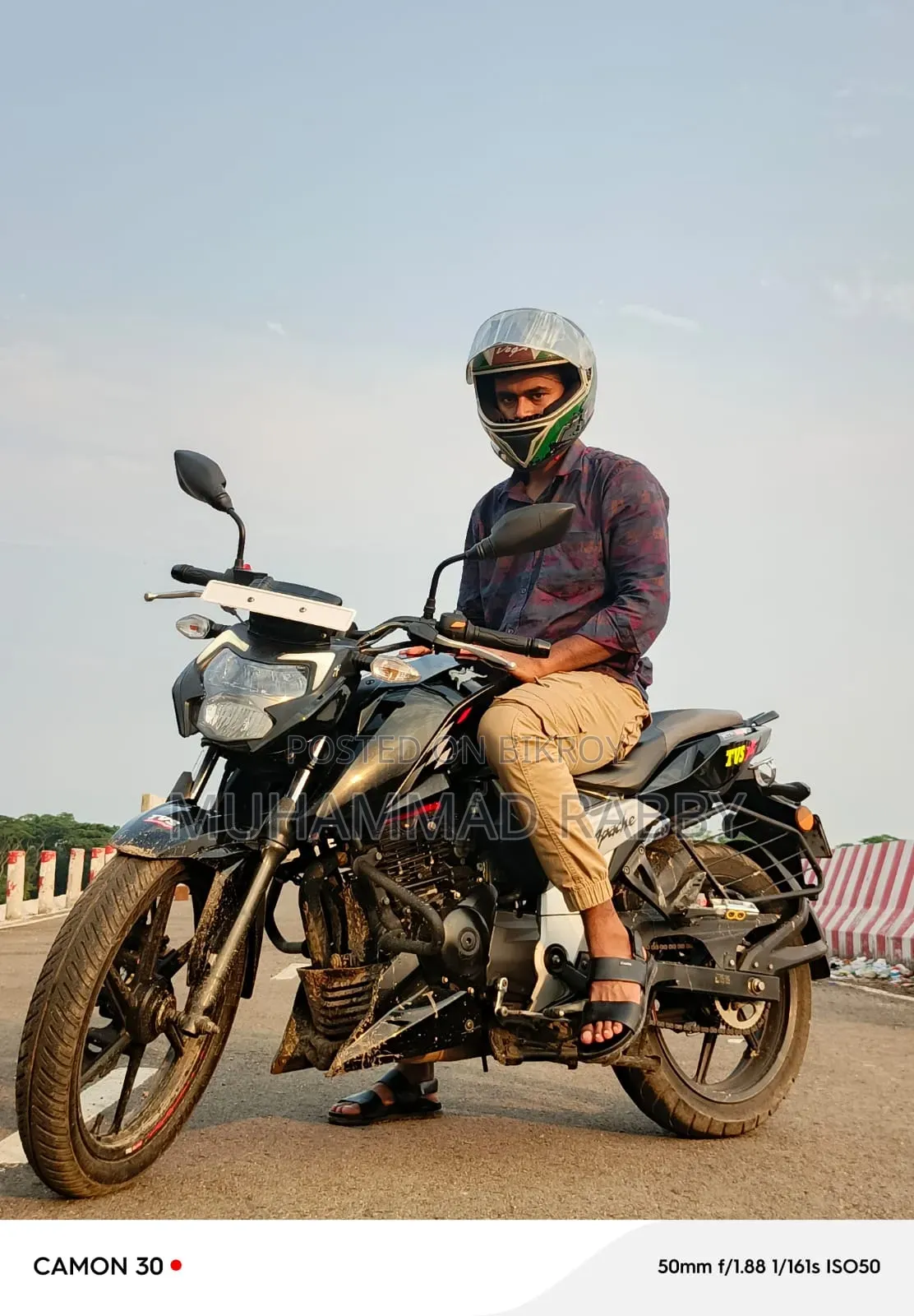 TVS Apache RTR 160 4V 2022 Black