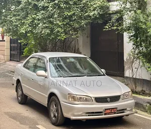 Toyota Corolla 1.6 Sedan 1997 Silver