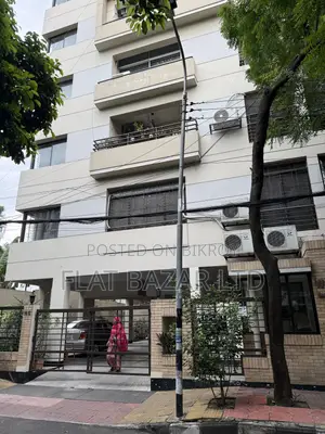 20bdrm House in Baridhara for sale