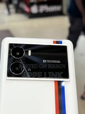 iQOO 256 GB White