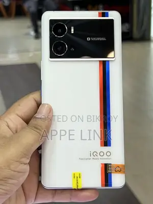 iQOO 256 GB White