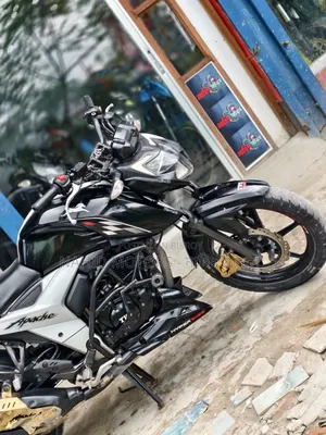TVS Apache 160 4V 2023 Black