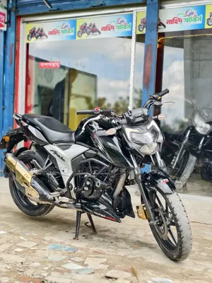 TVS Apache 160 4V 2023 Black