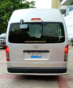 Toyota HiAce 2021 Silver