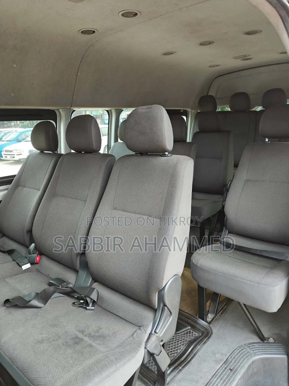 Toyota HiAce 2021 Silver