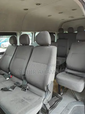 Toyota HiAce 2021 Silver