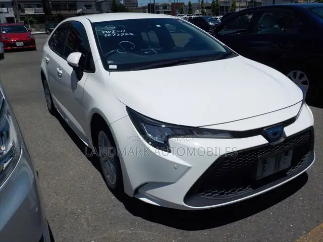 Toyota Corolla 2021 White