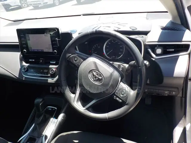 Toyota Corolla 2021 White