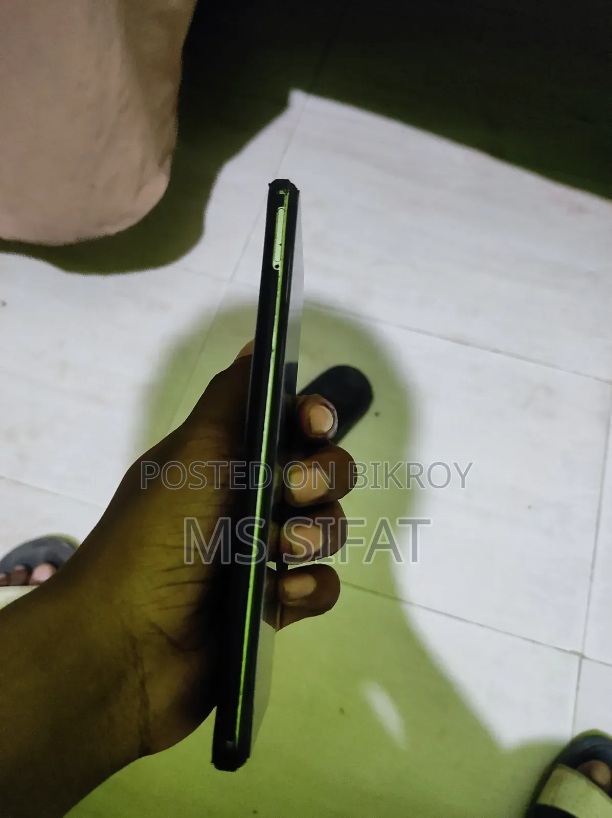 Realme 128 GB Silver