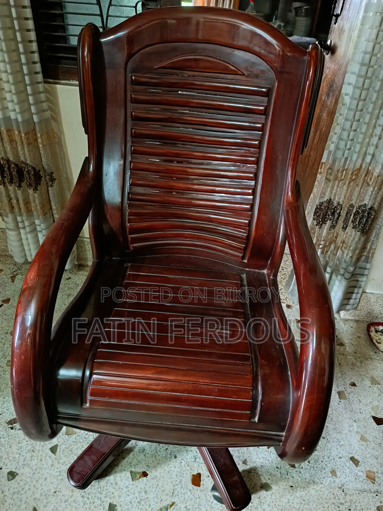 High Back Director Chair - Classic Wood (19k Fixed)