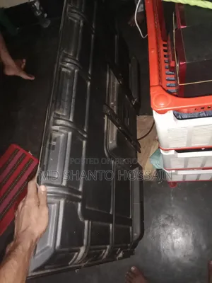 হামিম স্মার্ট টিভি 8k 50" একটু সমস্যা আছে ৫ মিনিট চললে ঠিক হয়ে যায়
